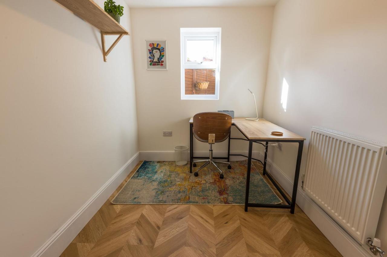 דירות בריסטול Amazing New 3 Double Bed House In Staple Hill! מראה חיצוני תמונה
