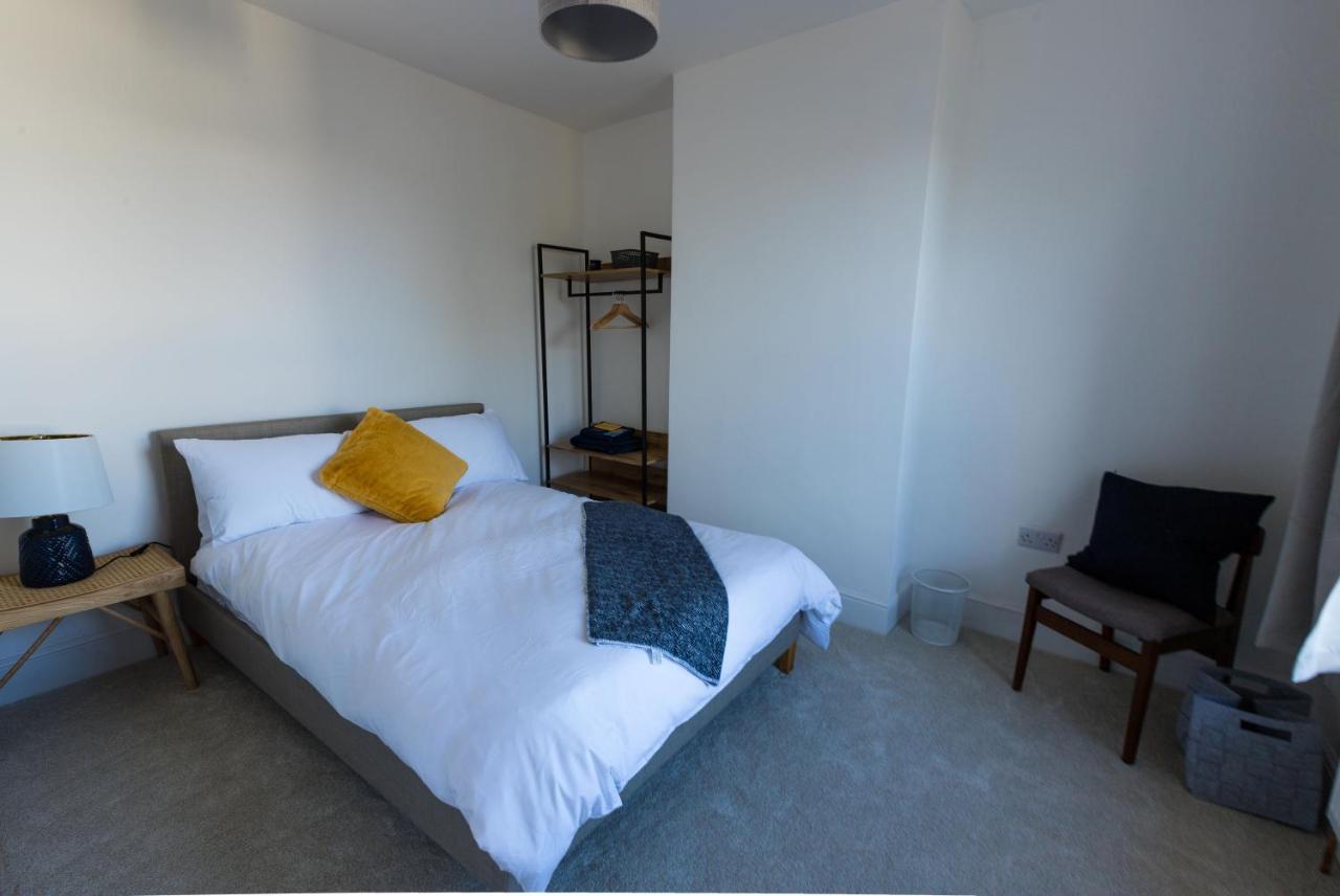 דירות בריסטול Amazing New 3 Double Bed House In Staple Hill! מראה חיצוני תמונה